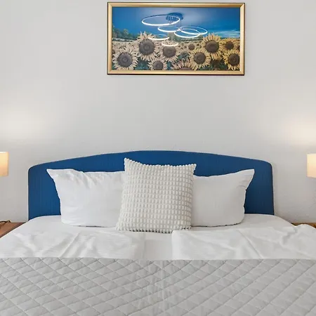 Ascania, Whg 2 Apartamento *